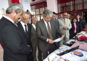 Yurtkur sergi açtı